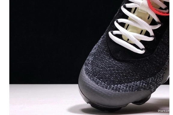  AA3831-001 VaporMax O-W Air 0318